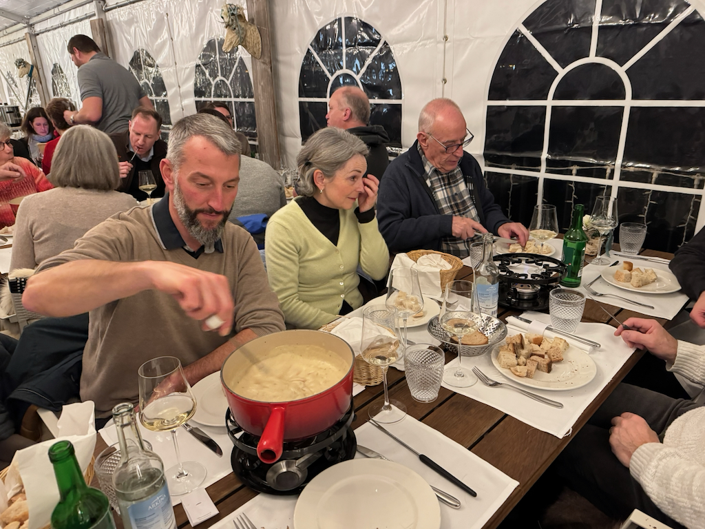 Drei verschiedene Fondues im Hafenrestaurant
